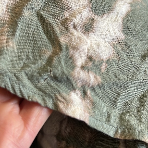 Kiwi + Punch Off The Shoulders Crop Top Tye Dye Green Cream - Picture 5 of 7